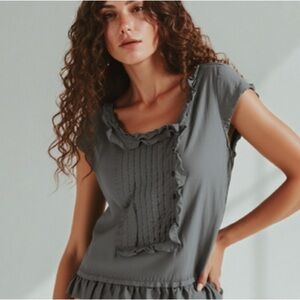 J. Crew ribbed ruffle trim flare bib top ❤️